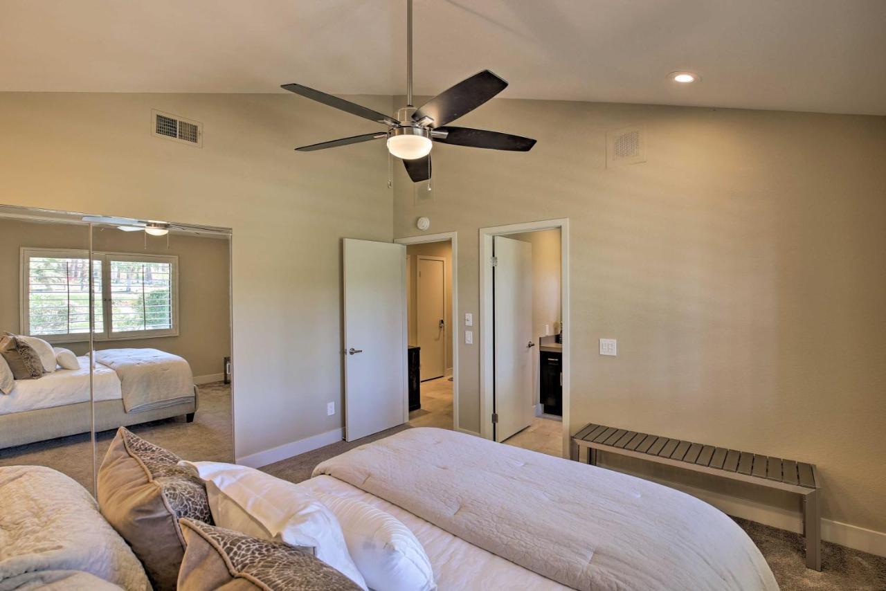 Luxury Remodeled Condo! Palm Desert