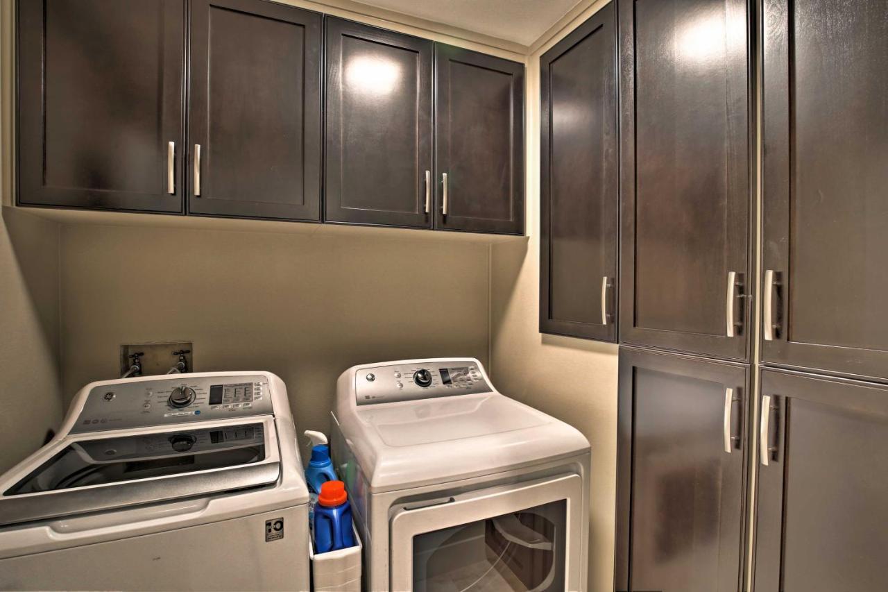 Apartment Luxury Remodeled Condo! *