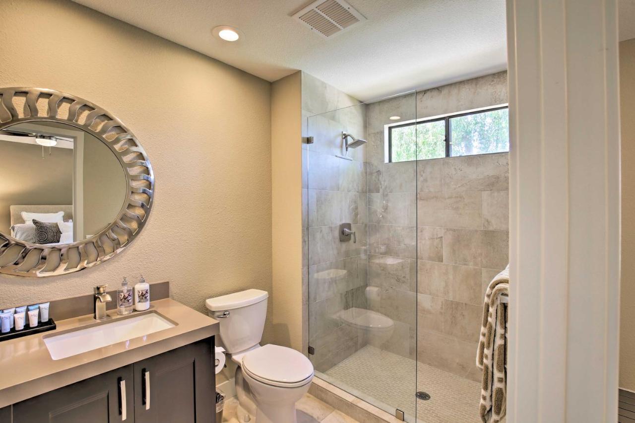 Luxury Remodeled Condo! Palm Desert