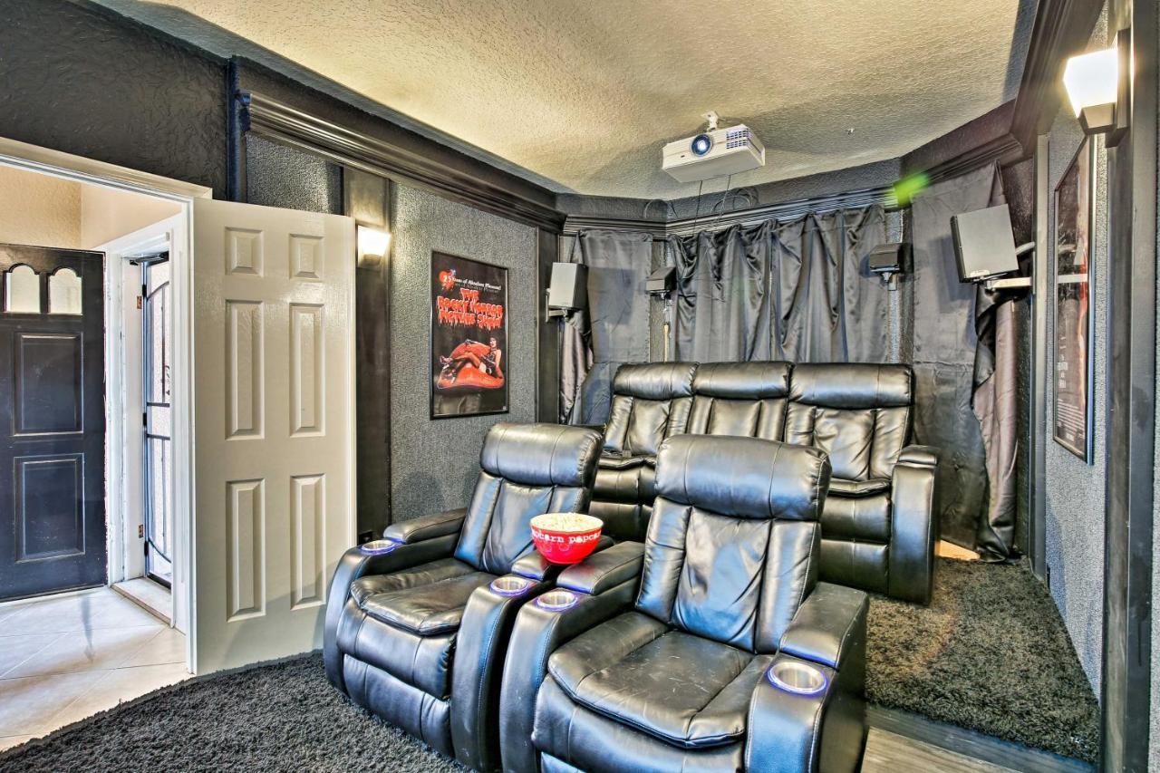 Poolandspa, Theater And Views Home! Holiday home Palm Desert