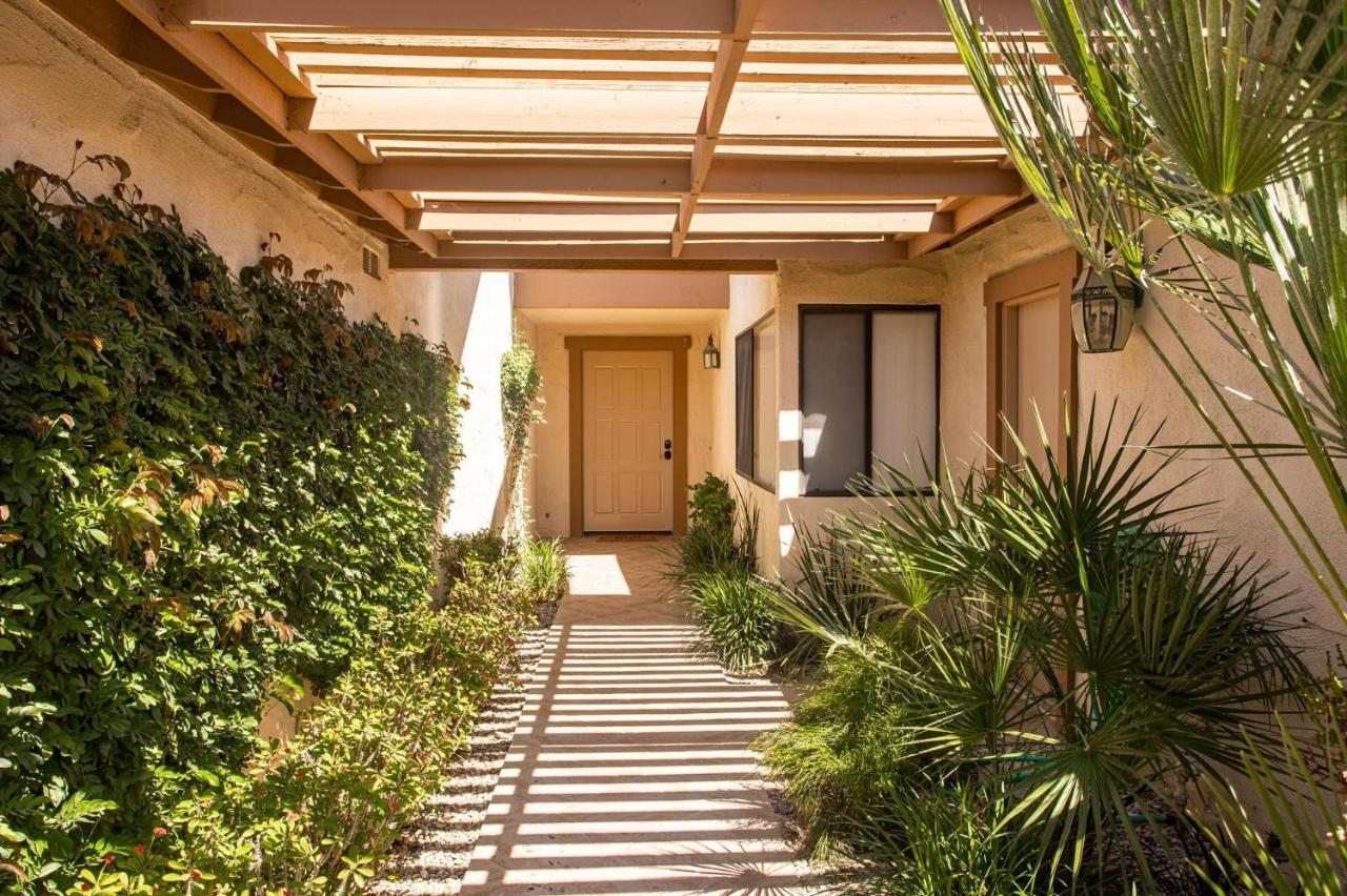 Apartment Monterey Cc Oasis *