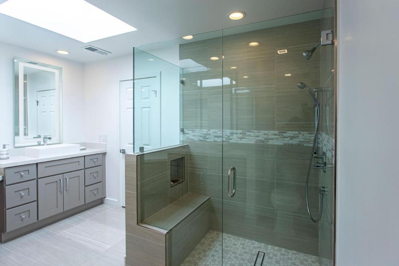 Apartment Monterey Cc Oasis