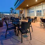 Holiday Inn Express & Suites Palm Desert - Millennium By Ihg
