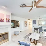 Palm Desert Home With Pool Access - Near Golfing!