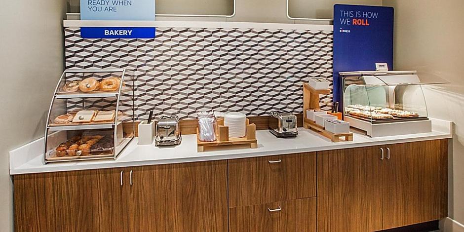 Express & - Millennium By Ihg 3* Palm Desert