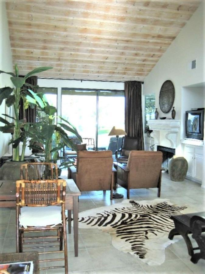 Monterey Country Club In Palm Desert! Holiday home