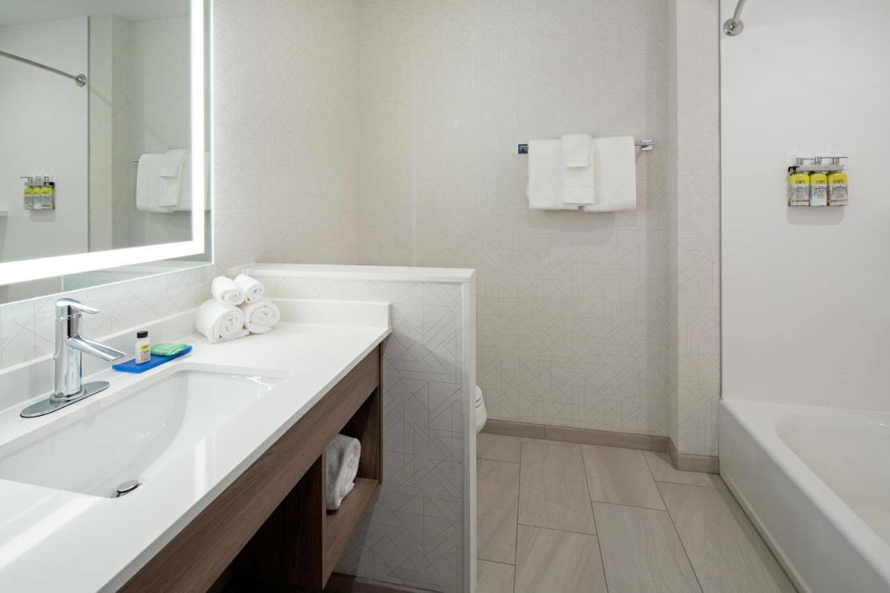Hotel Express & - Millennium By Ihg Palm Desert