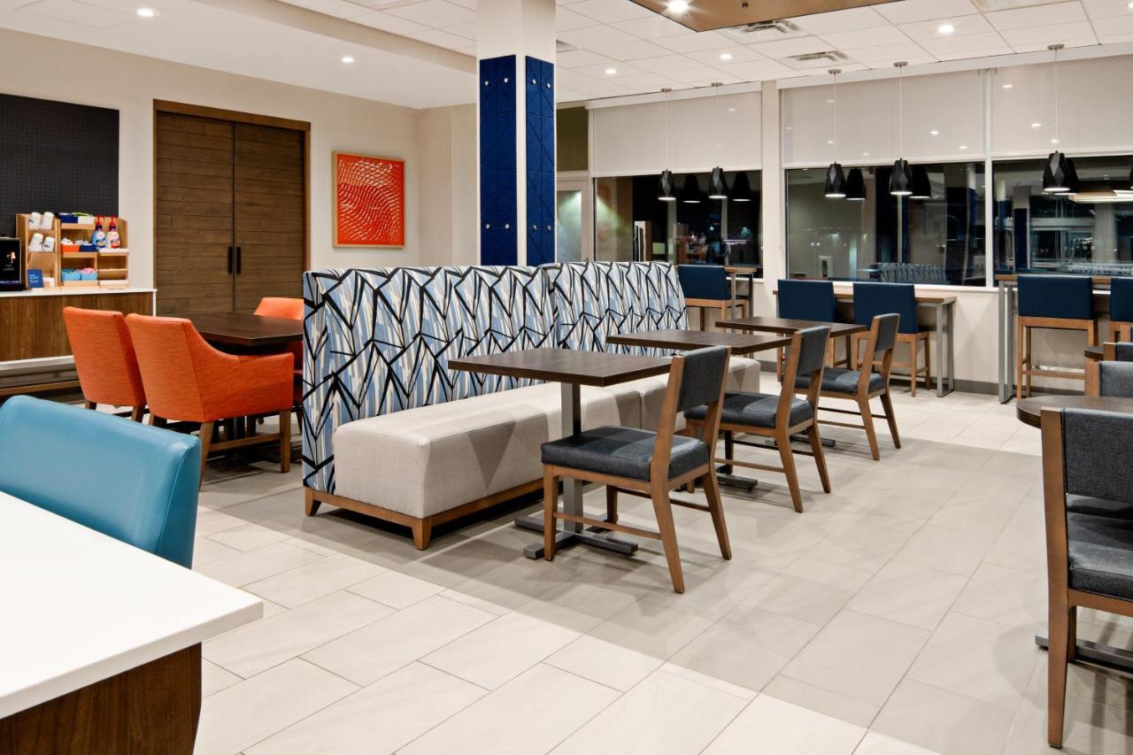 Express & - Millennium By Ihg Palm Desert