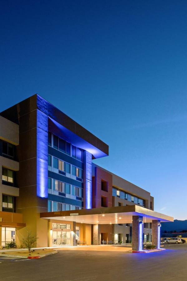 Express & - Millennium By Ihg