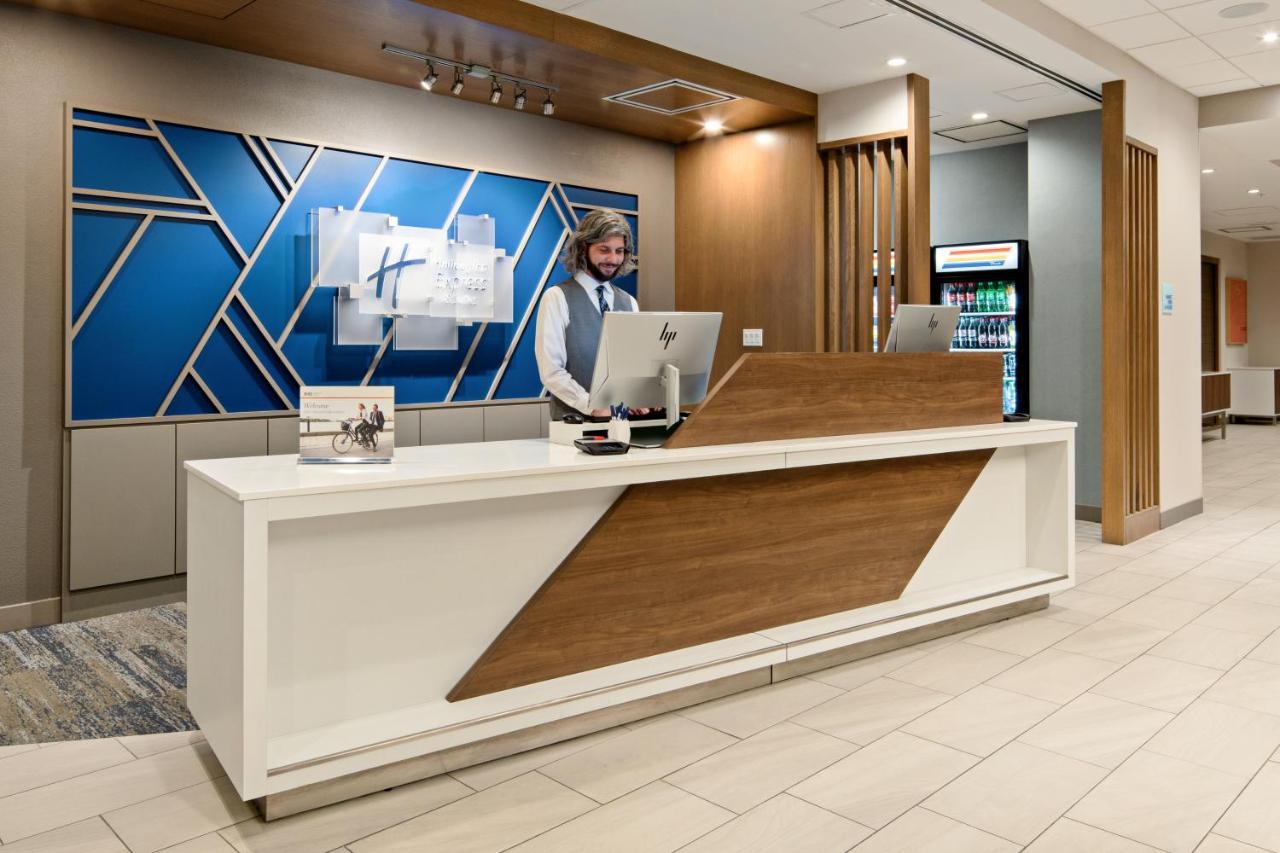 Hotel Express & - Millennium By Ihg 3*