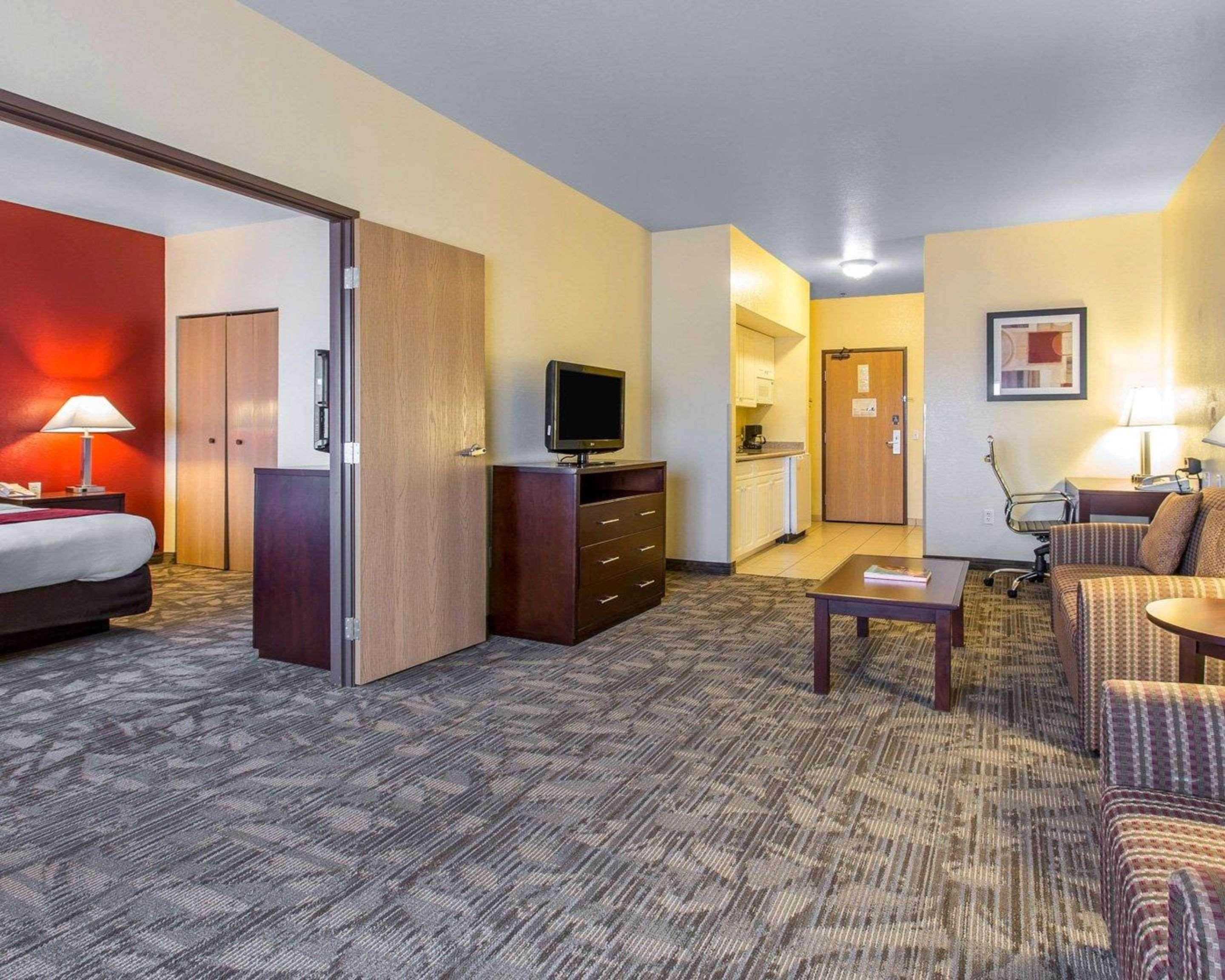 Hotel Comfort I-10