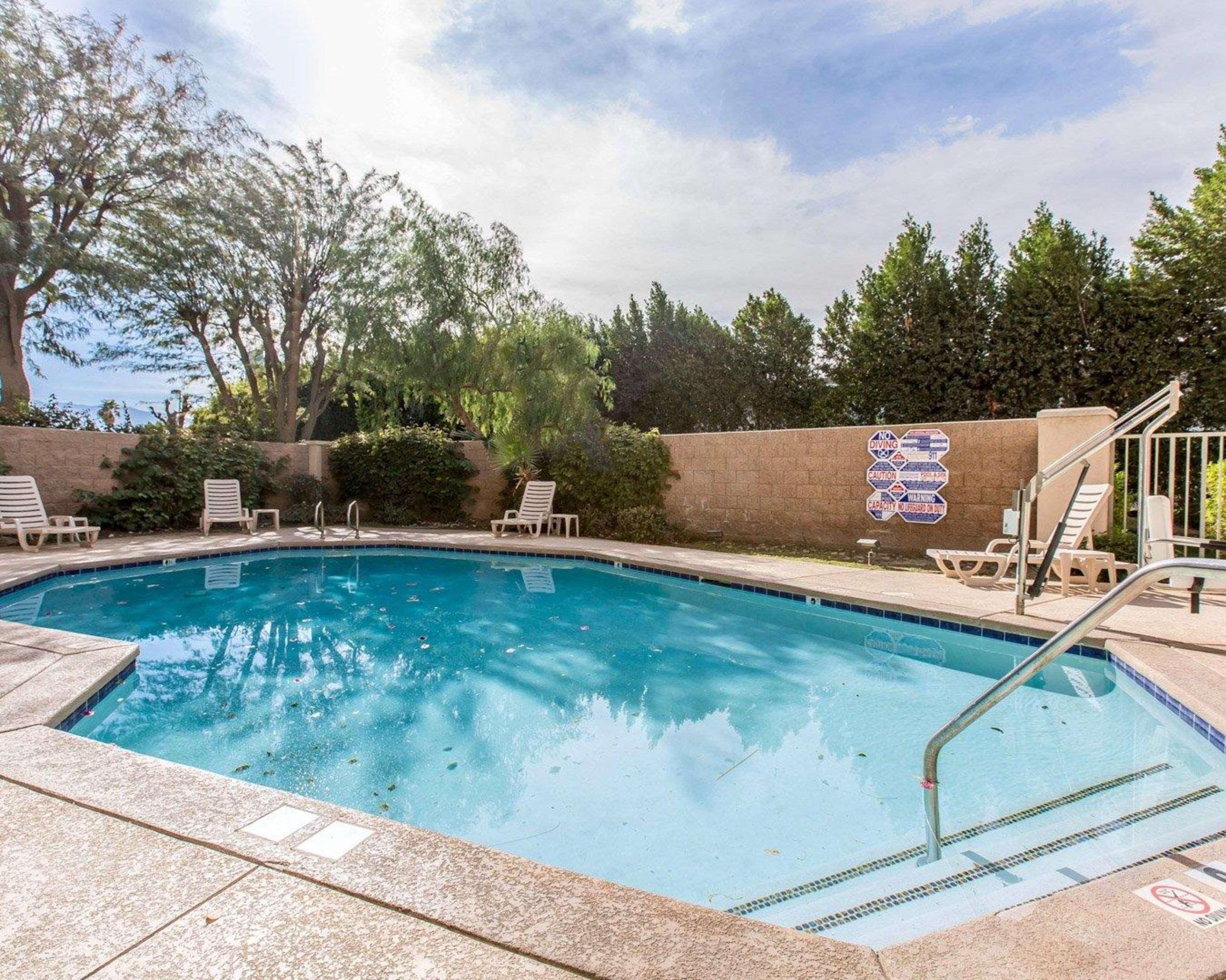 Comfort I-10 Hotel
