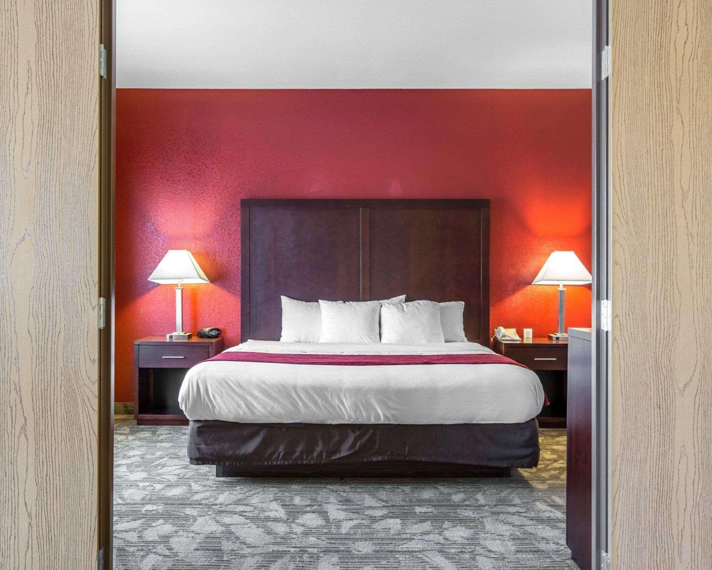 Comfort I-10 Hotel 3*