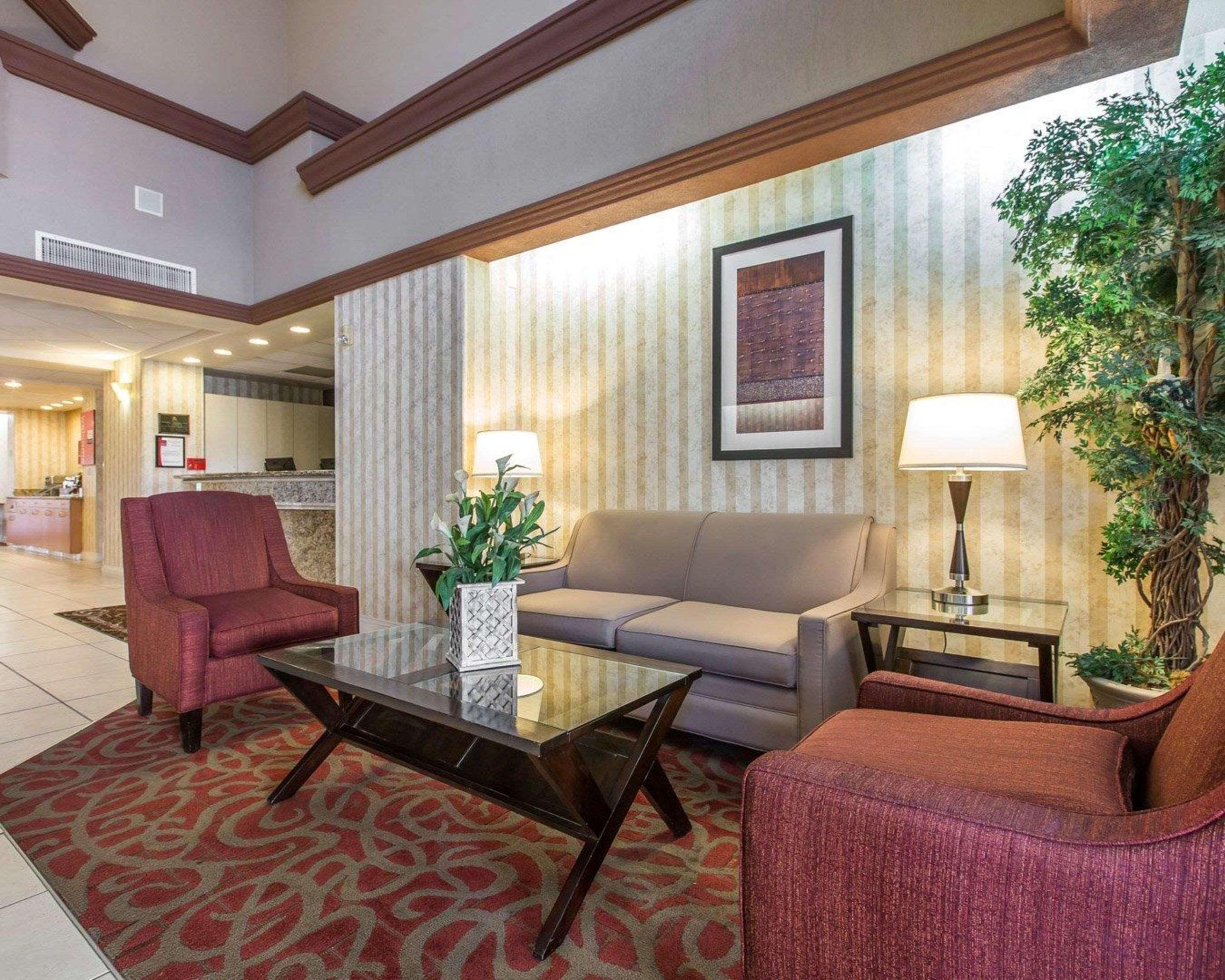 Hotel Comfort I-10
