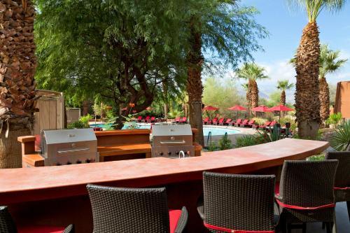 Hilton Grand Vacations Club Hotel Palm Desert