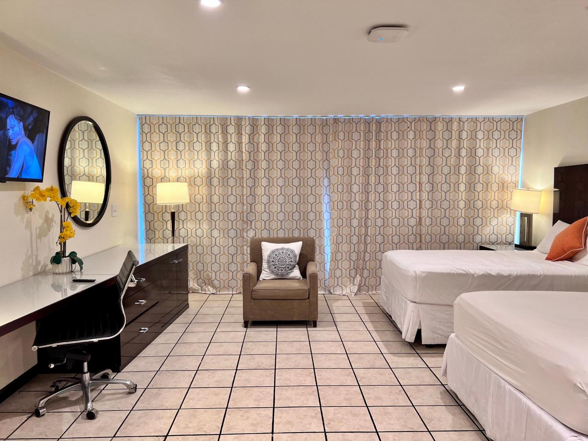 Palms Hotel