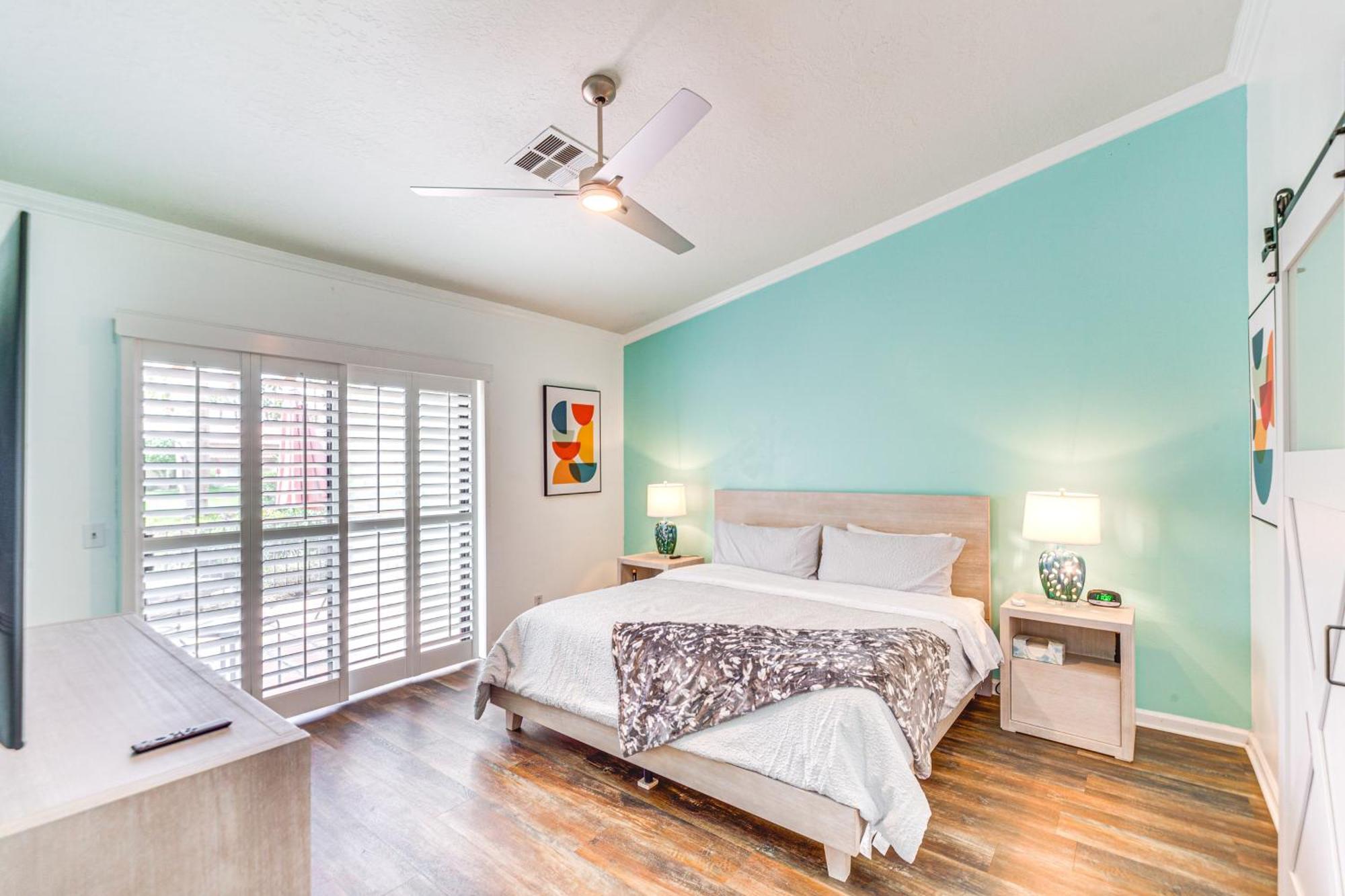 With Pool Access - Near Golfing! Apartment