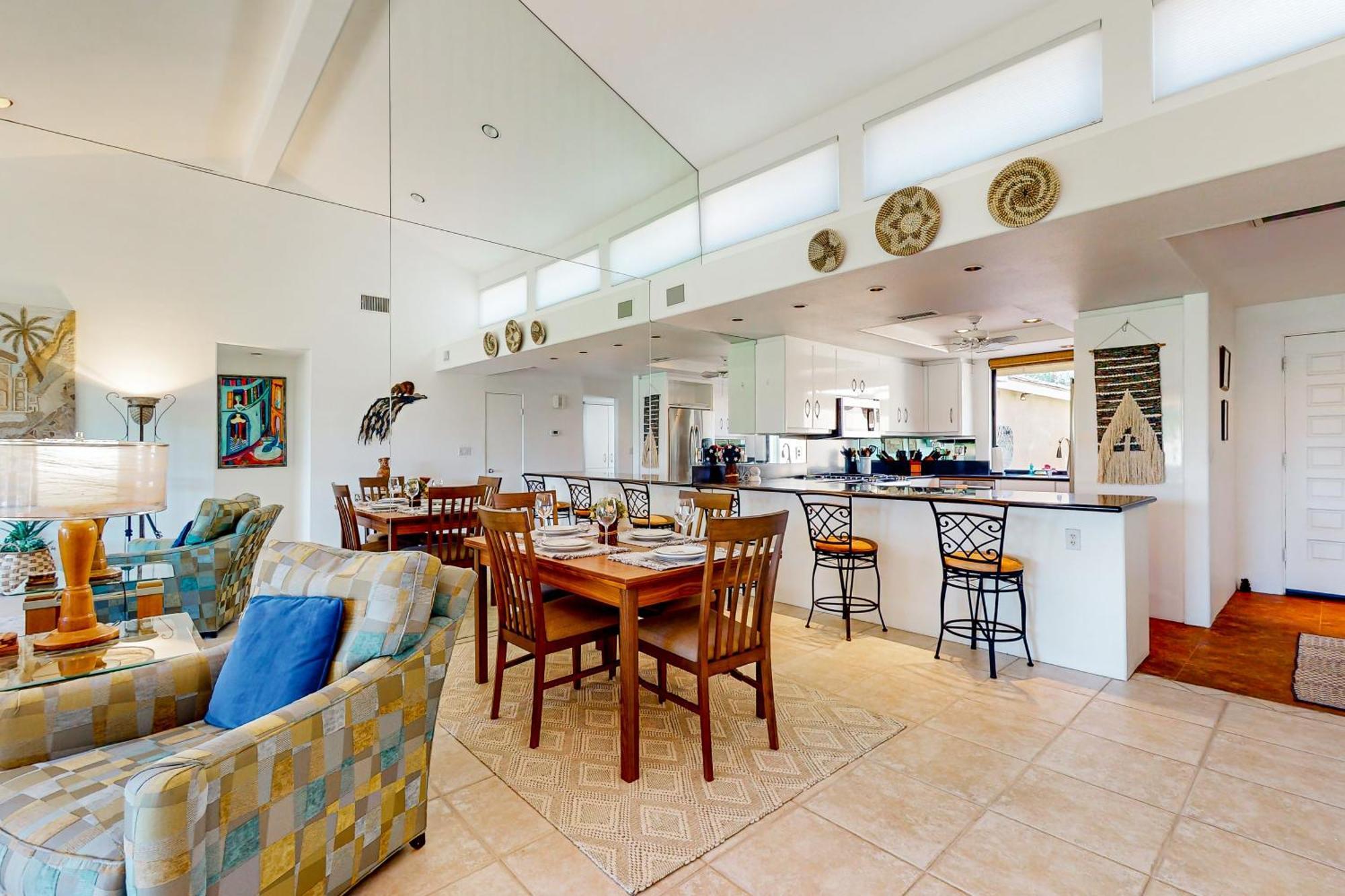 Apartment Desert Days At Monterey Palm Desert