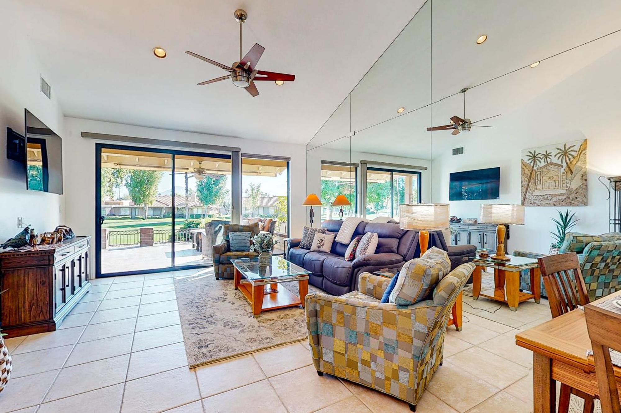 Desert Days At Monterey Apartment Palm Desert