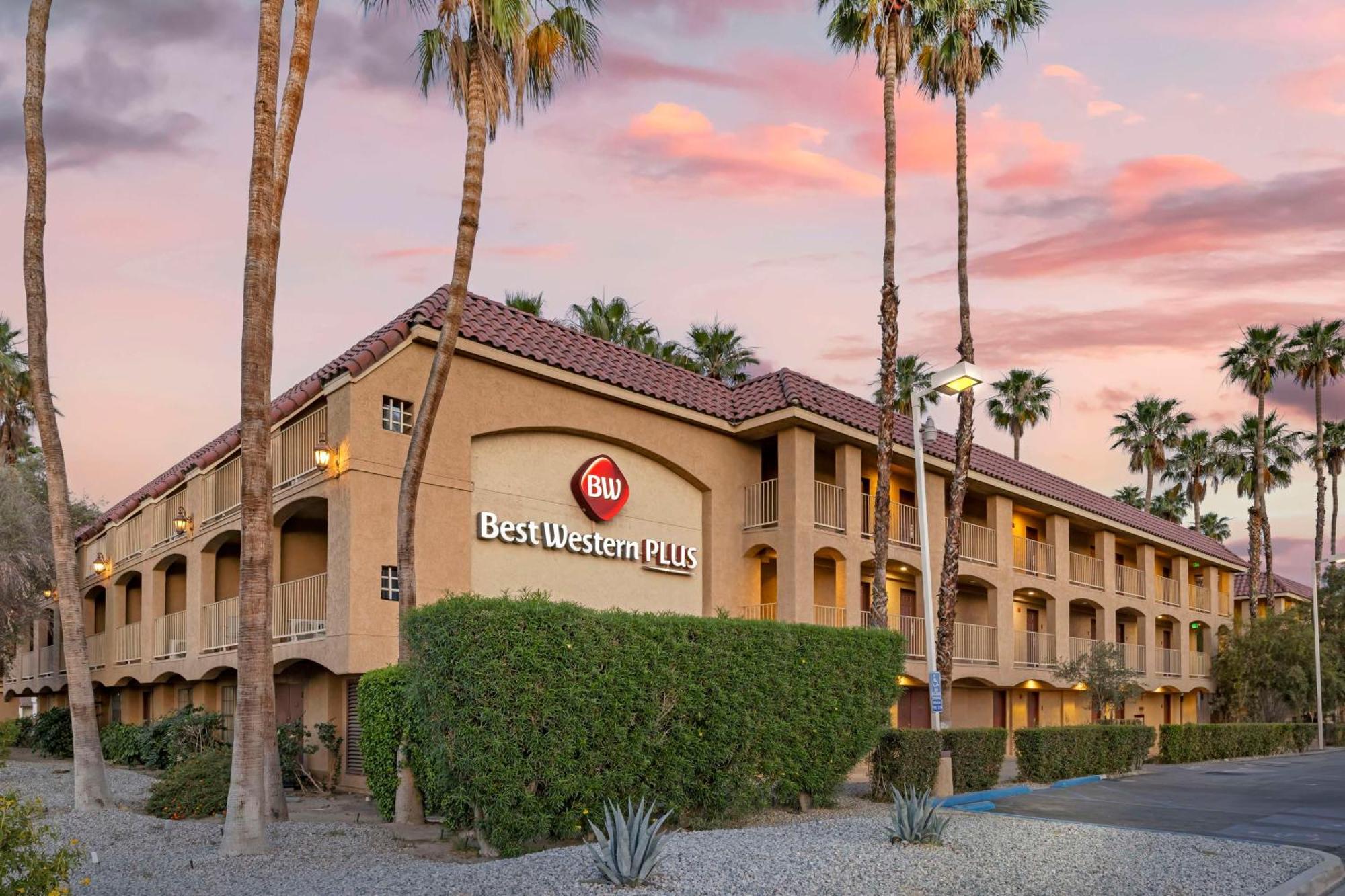 Western Hotel 3*