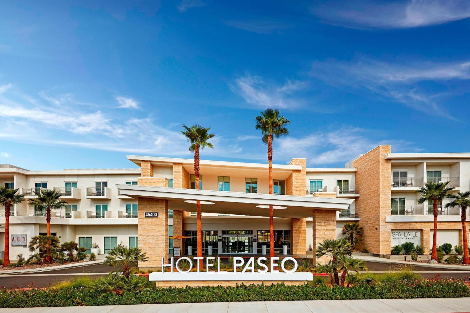 Paseo, Autograph Collection