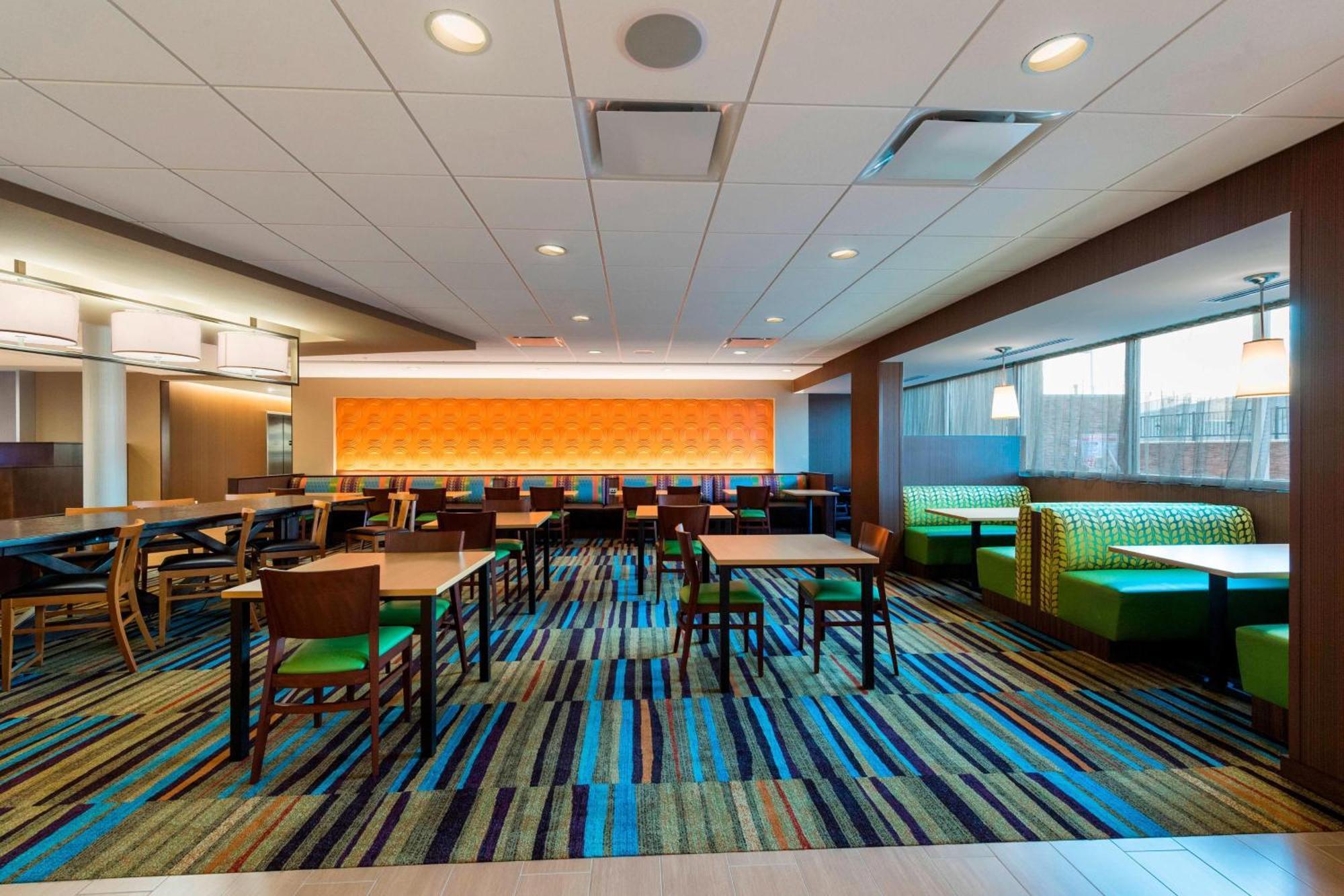 Fairfield By Marriott & Coachella Valley