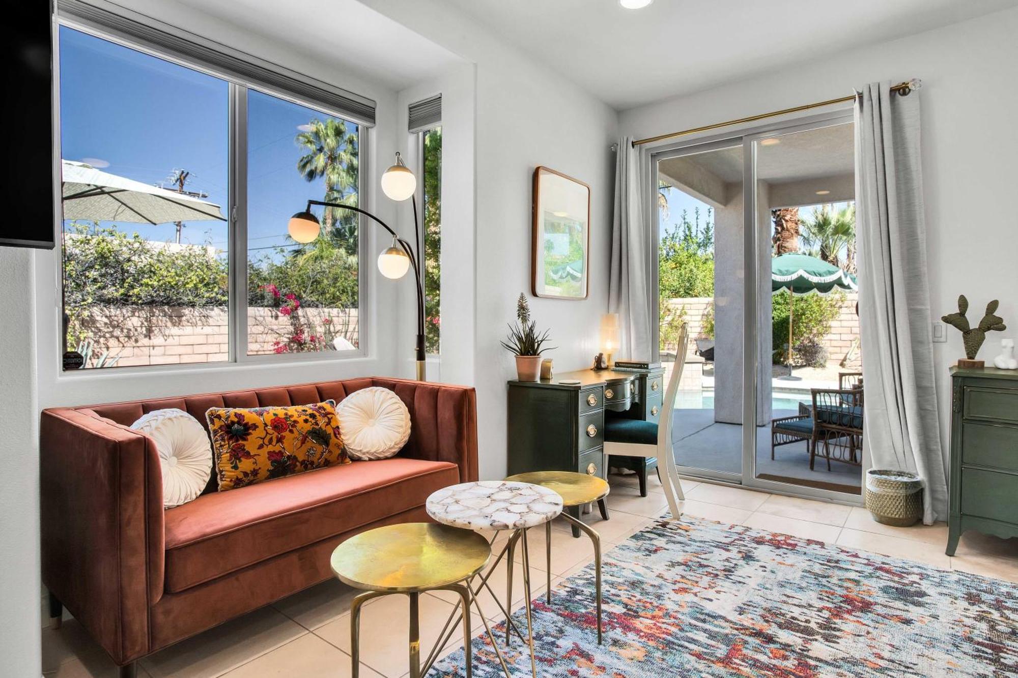 El Paseo Paradise 3br Desert Oasis With Pool & Holiday home *