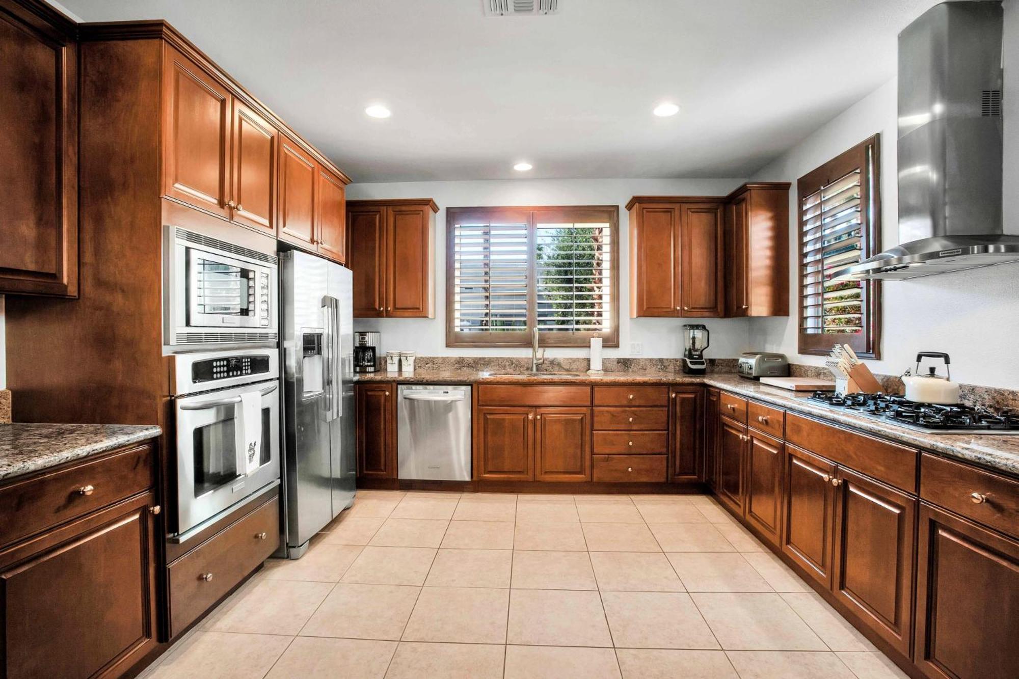 El Paseo Paradise 3br Desert Oasis With Pool &