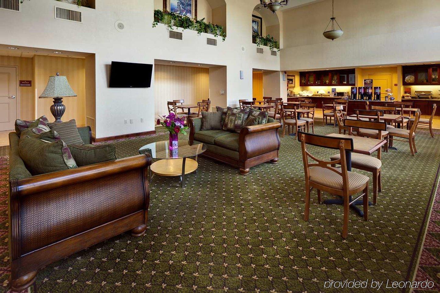 Hotel Hampton & 3*