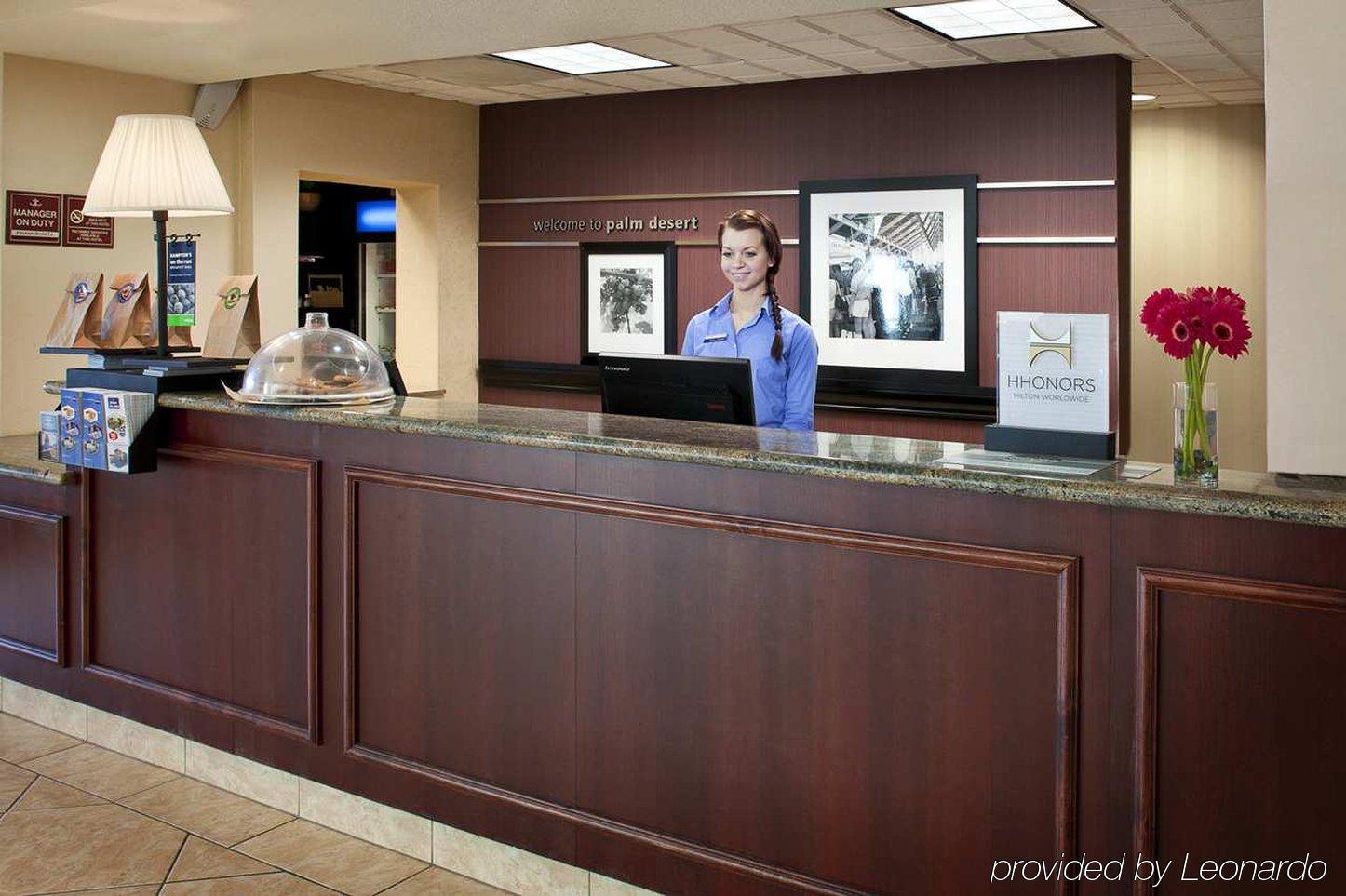 Hotel Hampton &