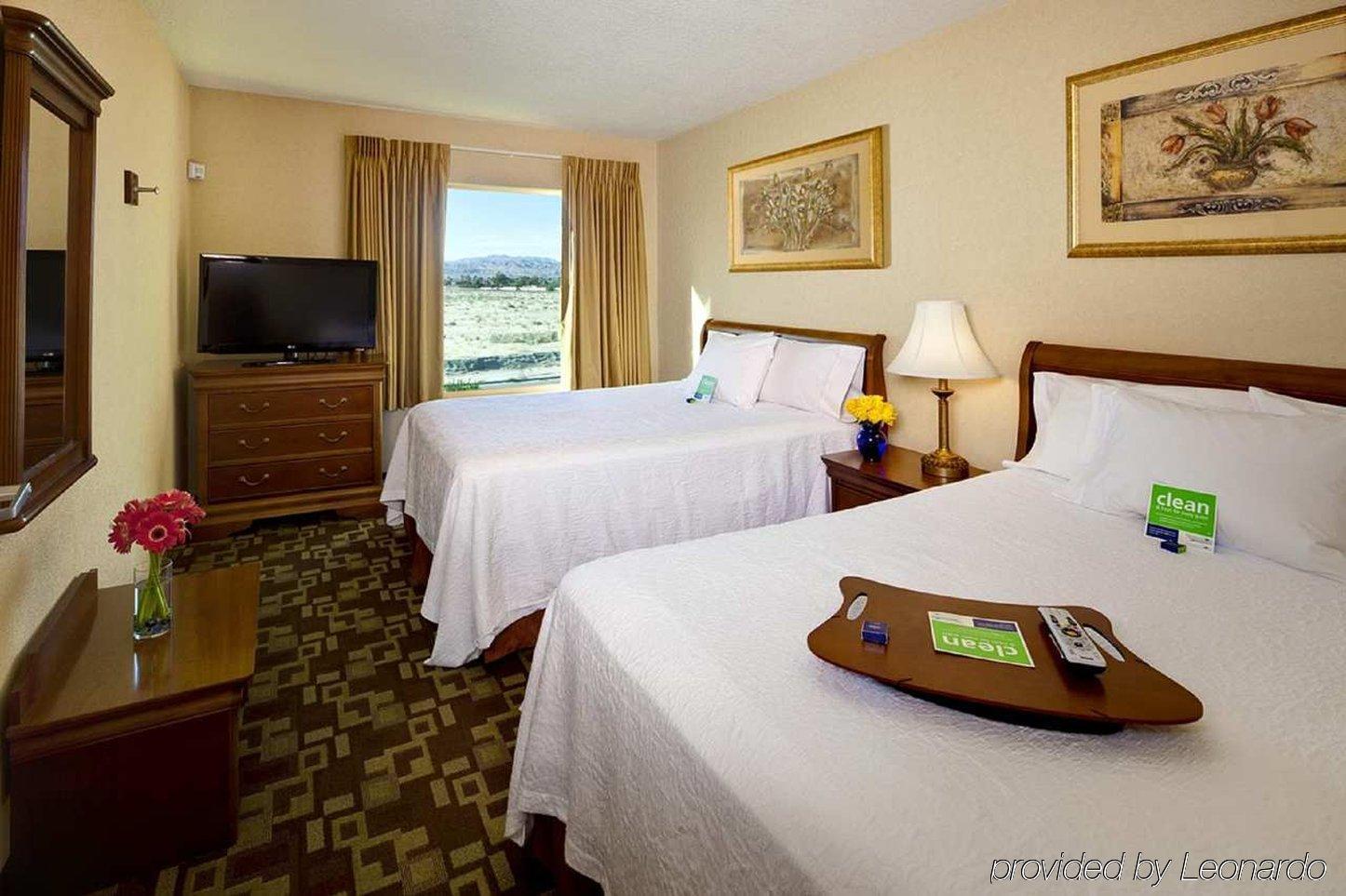 Hampton & Hotel 3*