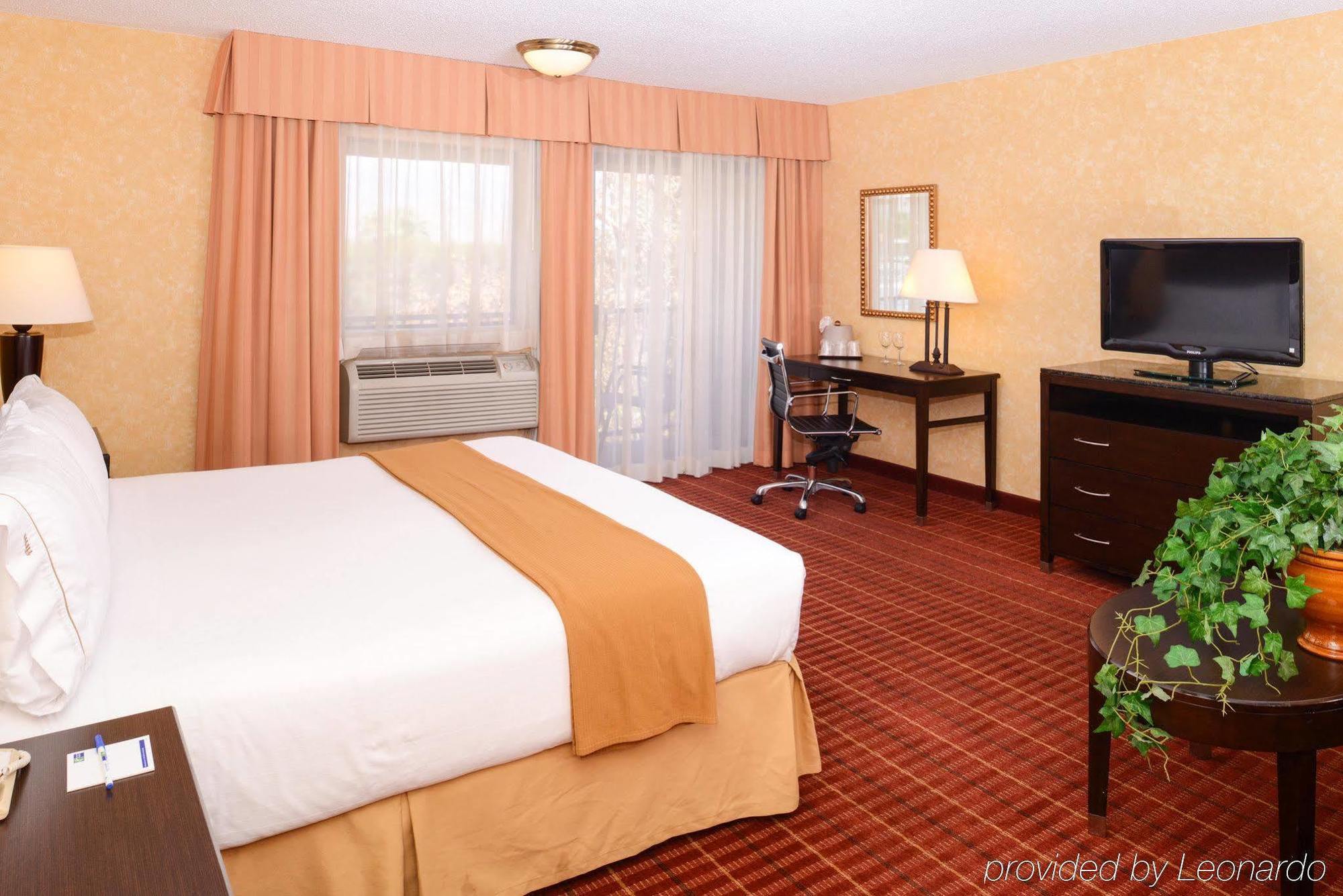 Resort Express By Ihg 2*