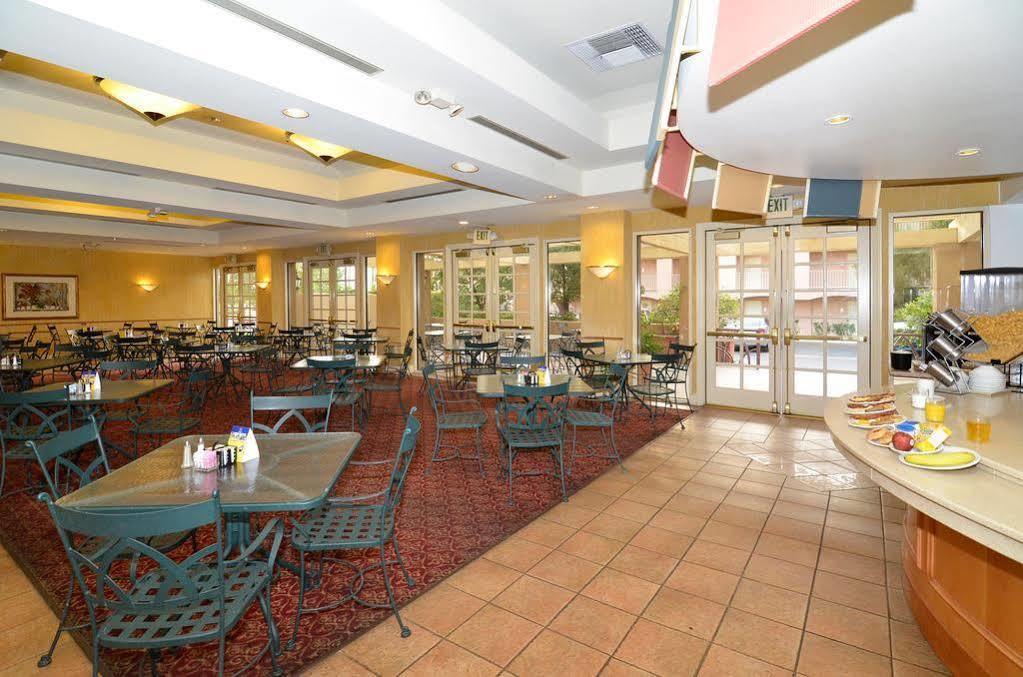 Hotel Western Palm Desert