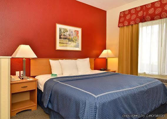 Hotel Comfort I-10